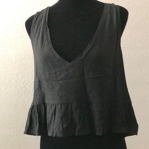 Black crop flowy tank top
